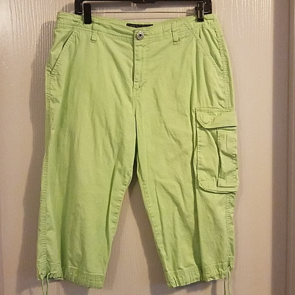 Green Cargo Capri pants size 12 Vintage - Groovy Lime Green